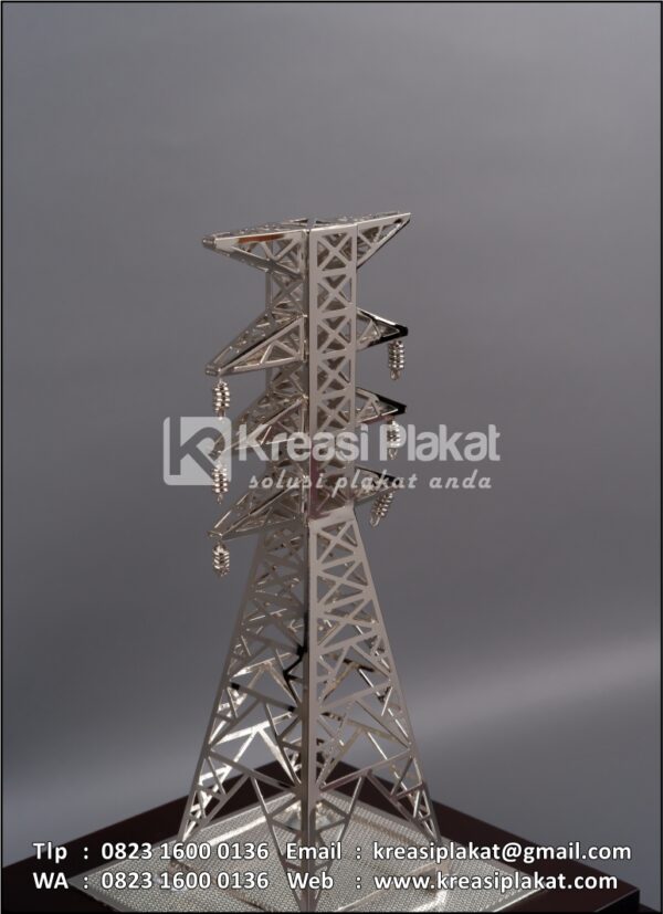 Detail Souvenir Miniatur Tower PLN