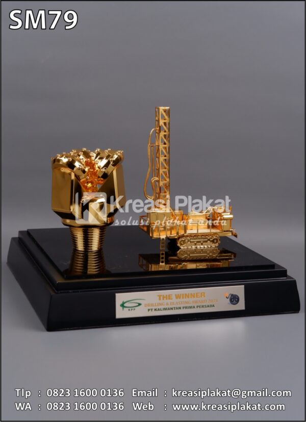 Souvenir Miniatur Drilling Blasting Award